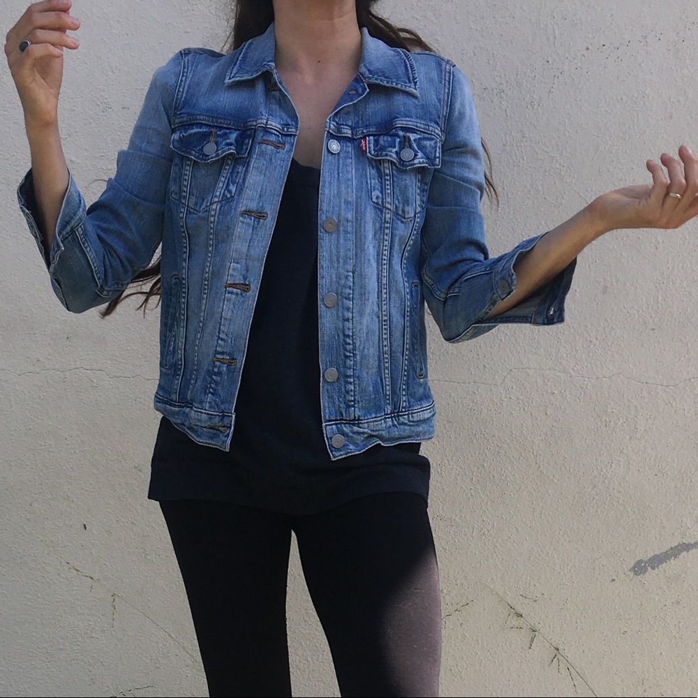 Levi’s perfectly broken in denim jacket size S